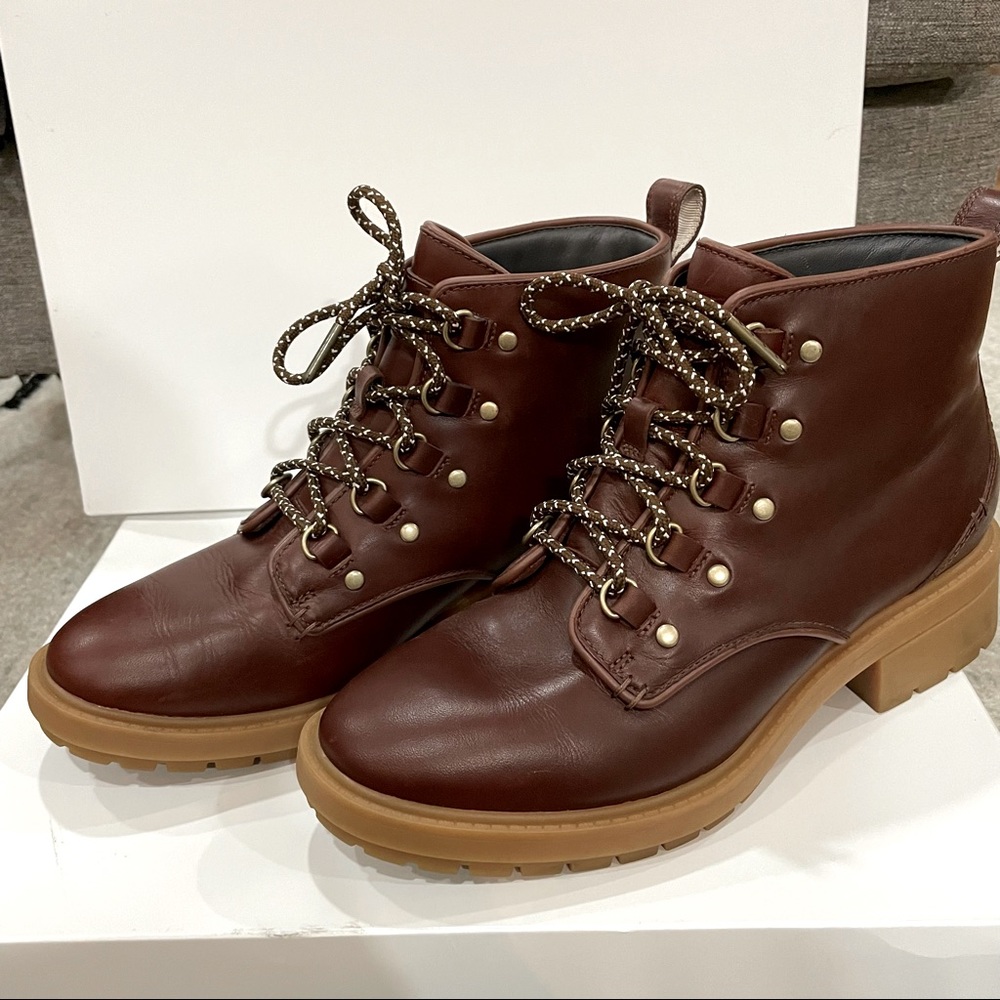 Beautiful Cole Haan booties - Wine Red - 8